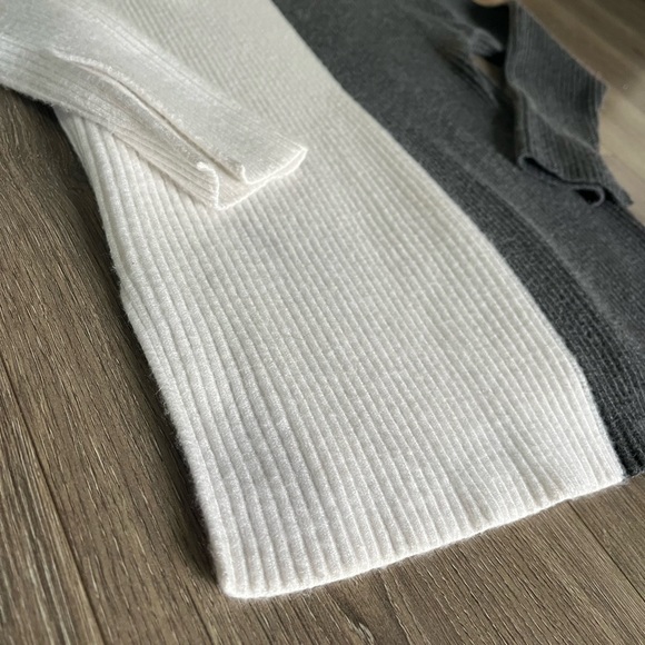 A&F Women’s Color Splice V-Neck Sweater - NWOT - Picture 7 of 10